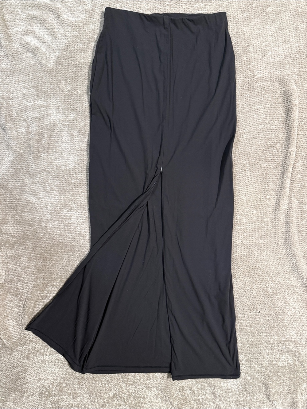 SKIMS Black Maxi Skirt - Sleek Straight Silhouette - Picture 8 of 8